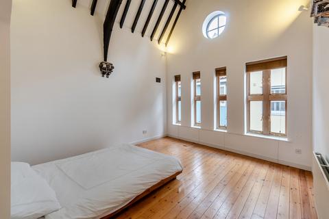 3 bedroom character property for sale, Pigg Lane, Norwich