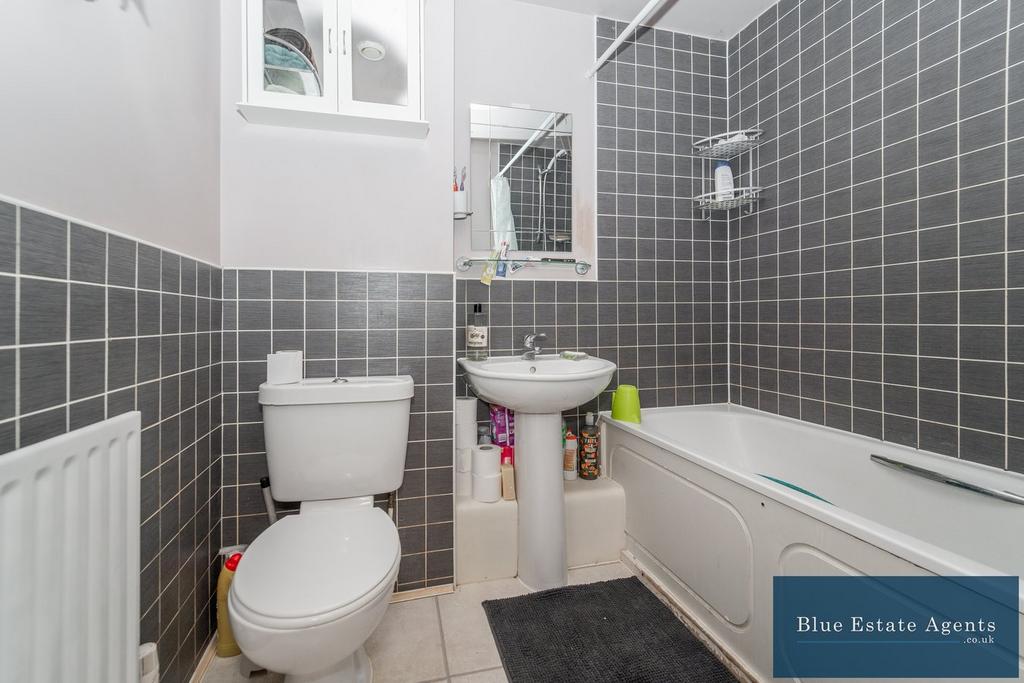 Family Bathroom Suite