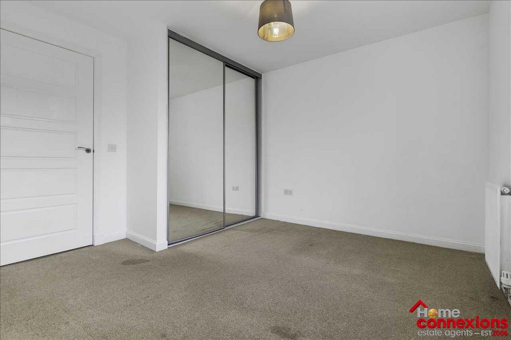 Bedroom Two (2)