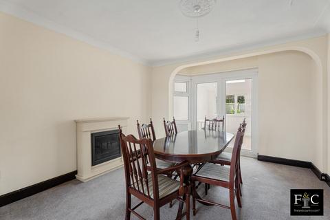 undefined, Great North Road, Barnet, EN5