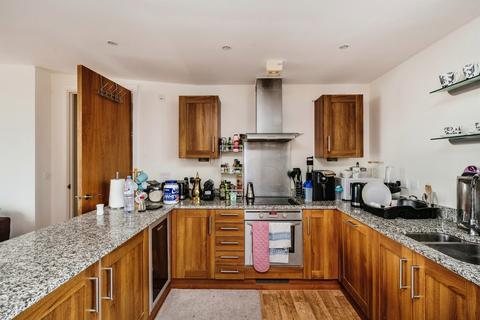 3 bedroom flat for sale, Trawler Road, Maritime Quarter, Swansea