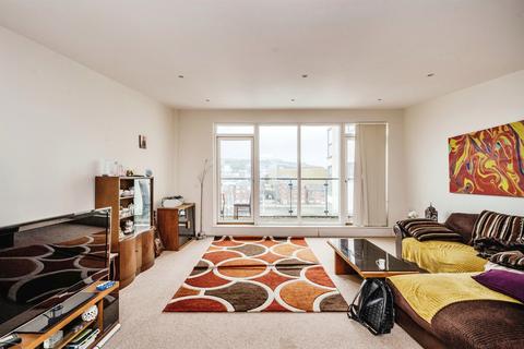 3 bedroom flat for sale, Trawler Road, Maritime Quarter, Swansea