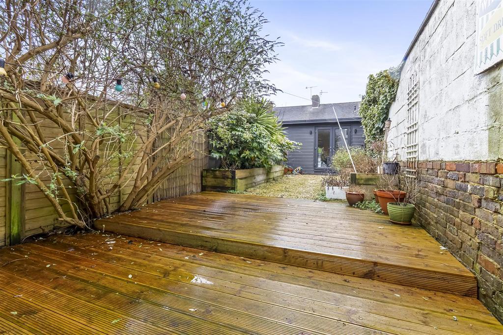 47 Becket Road-015.JPG