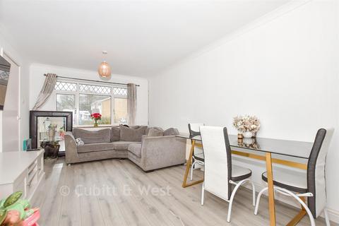 3 bedroom end of terrace house for sale, Shaftesbury Avenue, Waterlooville, Hampshire
