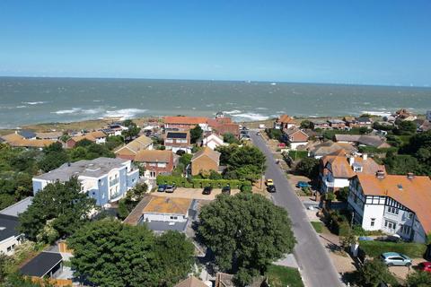 4 bedroom terraced house for sale, Kingsgate Avenue, Broadstairs CT10