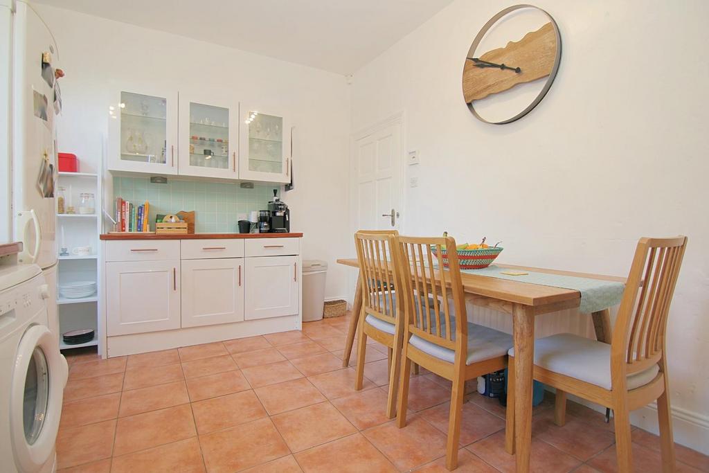 Dining kitchen