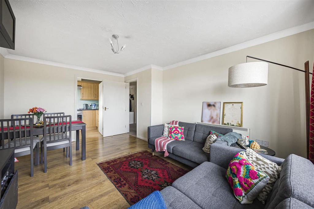 Apartment in Reading, Dee Park - View 4