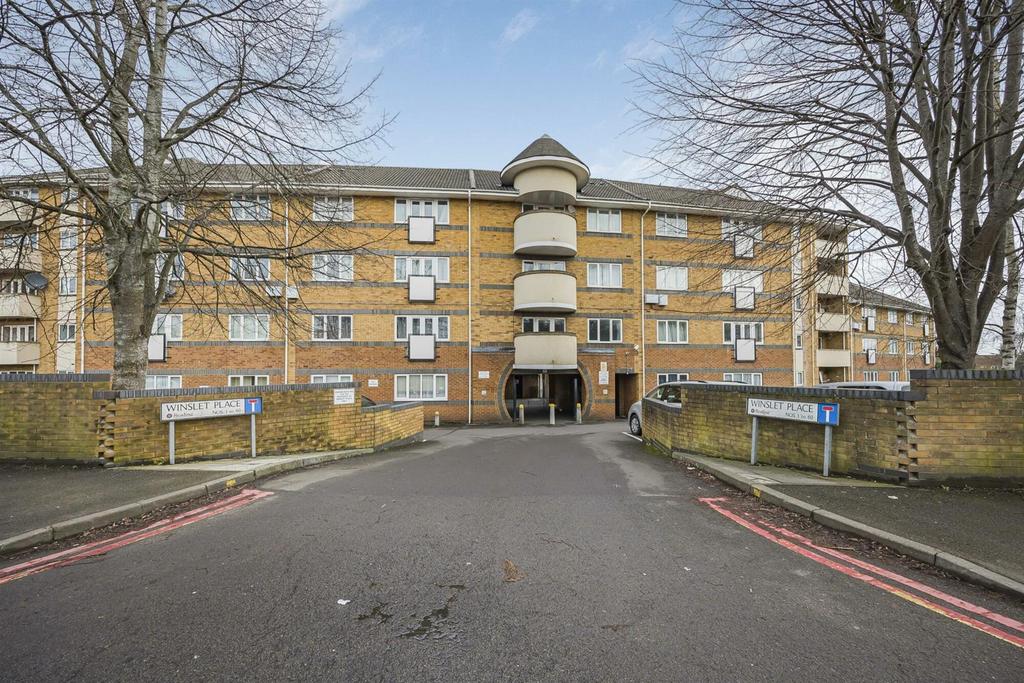 Apartment in Reading, Dee Park - More