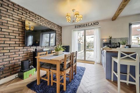 3 bedroom semi-detached house for sale, Forest Avenue, Halifax