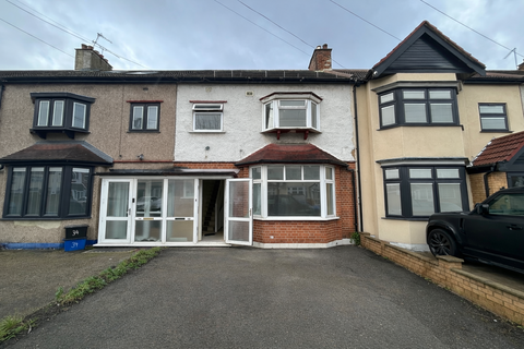 3 bedroom terraced house to rent, Easternville Gardens, ILFORD IG2