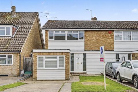 4 bedroom semi-detached house for sale, Monks Walk, Buntingford