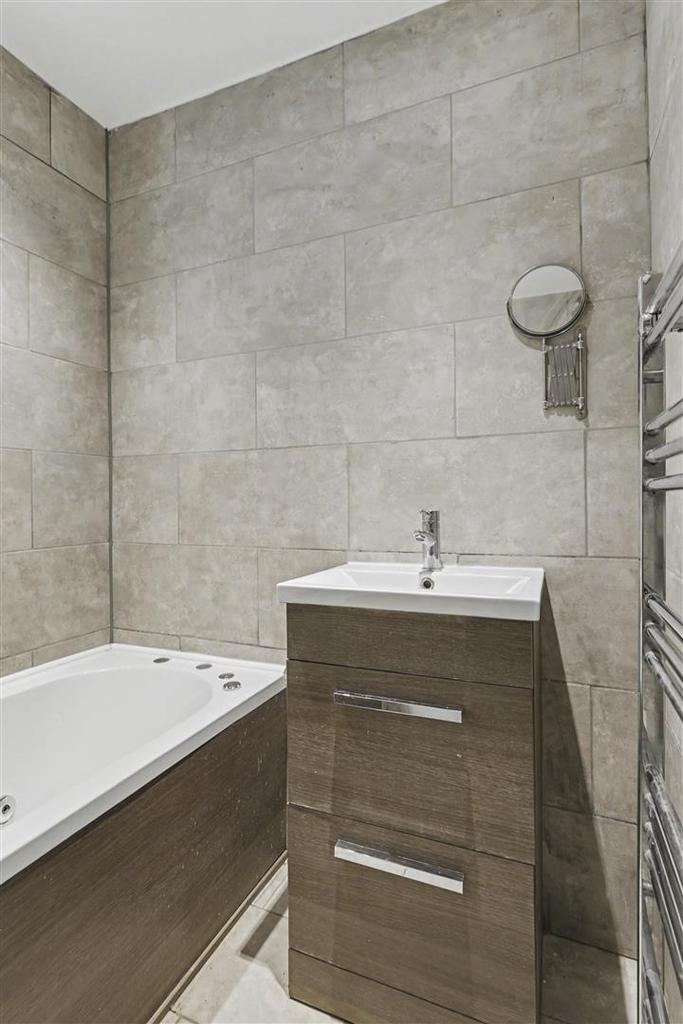 Bath c.JPG