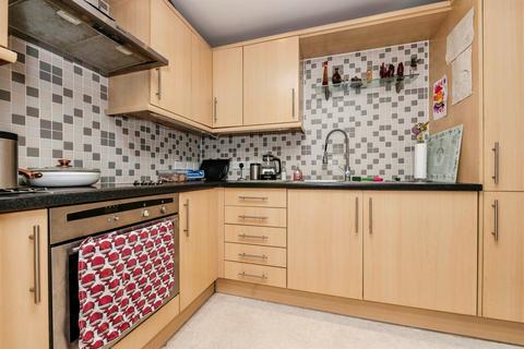 undefined, Queensway, HEMEL HEMPSTEAD