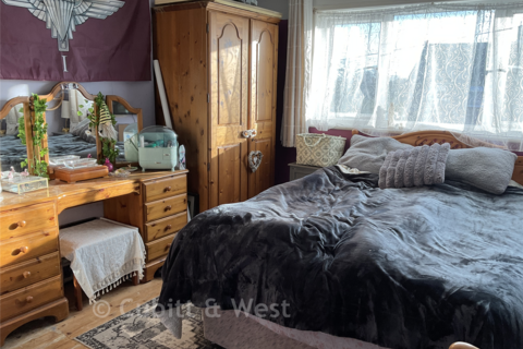 3 bedroom terraced house for sale, Hipley Road, Havant, Hampshire