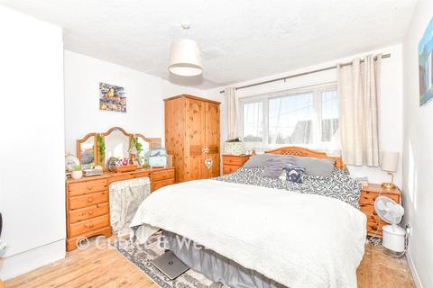 3 bedroom terraced house for sale, Hipley Road, Havant, Hampshire
