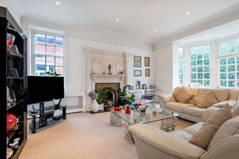 3 bedroom terraced house to rent, Ferncroft Avenue, Hampstead, NW3