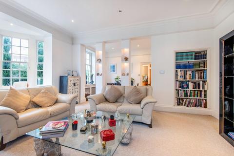 3 bedroom terraced house to rent, Ferncroft Avenue, Hampstead, NW3