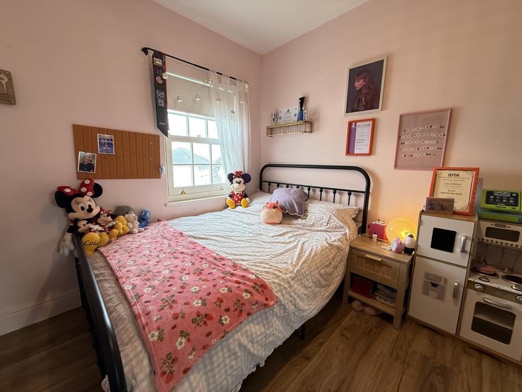 Front Double Bedroom 1