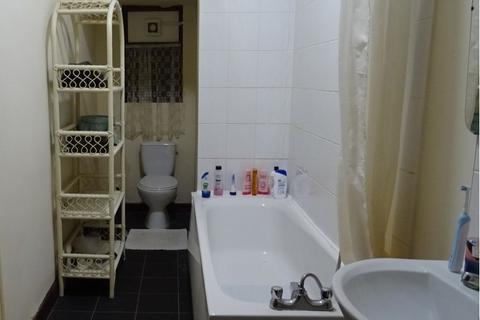 2 bedroom flat to rent, Cathays, Cardiff, CF24