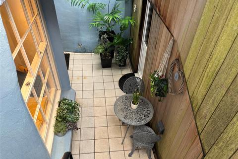 2 bedroom flat for sale, St. Julians Terrace, Pembrokeshire SA70