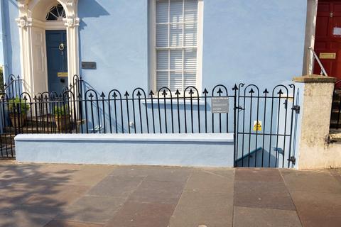 2 bedroom flat for sale, St. Julians Terrace, Pembrokeshire SA70
