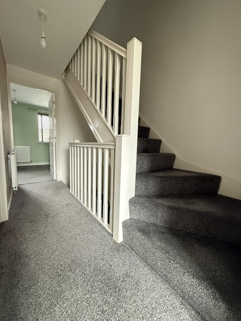 Middle floor landing