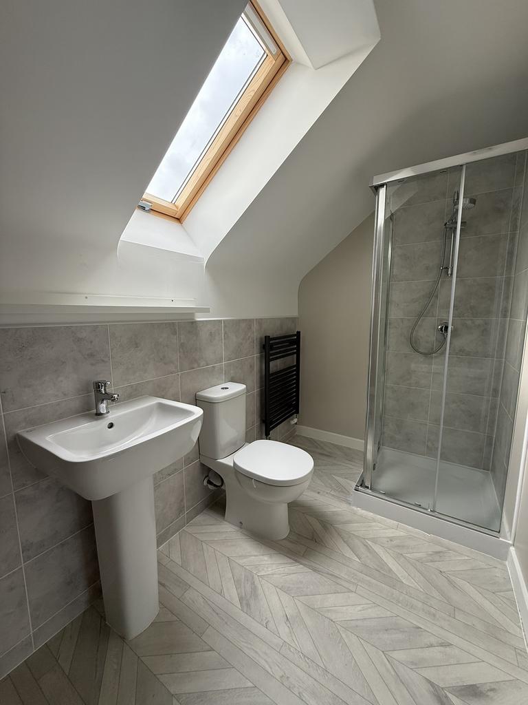 En-suite bathroom
