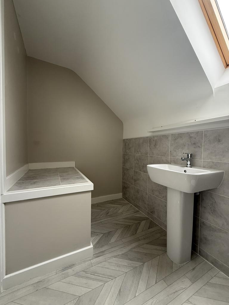 En-suite bathroom