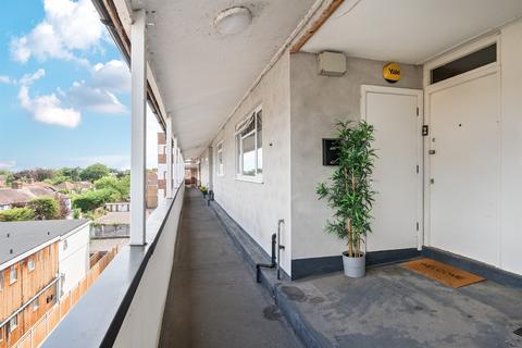 2 bedroom flat for sale, London Road, Enfield