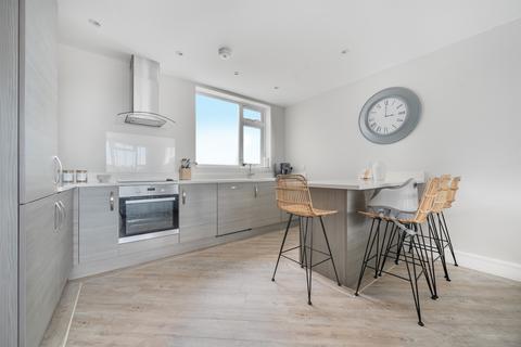 2 bedroom flat for sale, London Road, Enfield