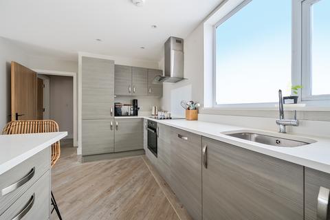 2 bedroom flat for sale, London Road, Enfield