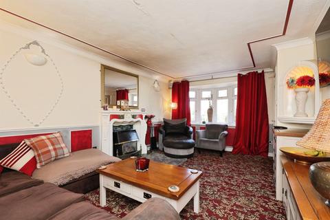 3 bedroom detached house for sale, Belfmoor Close, Whitwell, Worksop