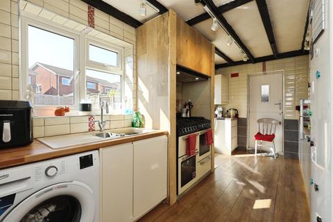 3 bedroom detached house for sale, Belfmoor Close, Whitwell, Worksop