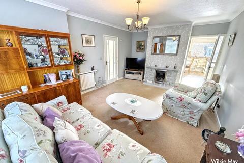 2 bedroom detached bungalow for sale, Long Lakes, Taunton TA4