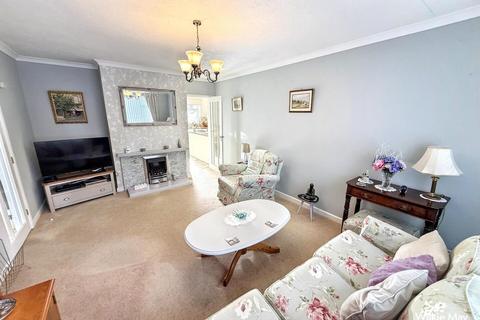 2 bedroom detached bungalow for sale, Long Lakes, Taunton TA4