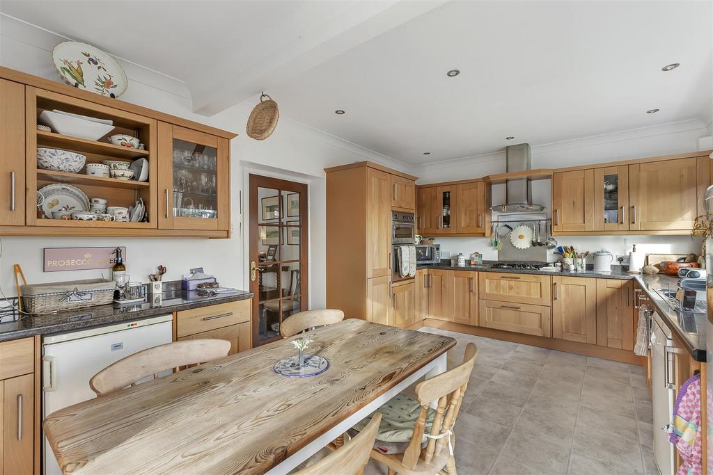 Kitchen.jpg