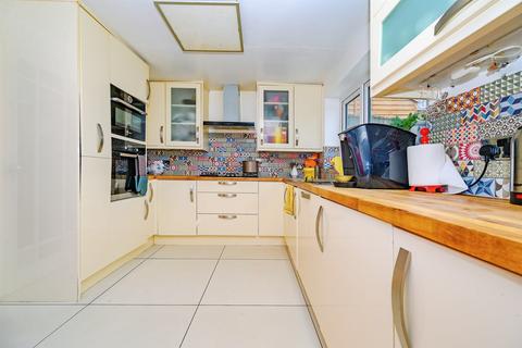 3 bedroom link detached house for sale, Deimos Drive, Hemel Hempstead