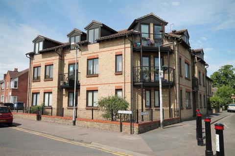 1 bedroom flat to rent, Waterhouse, Cambridge