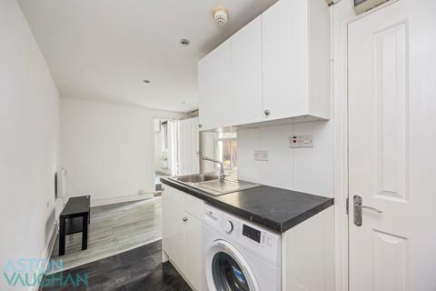 undefined, St. Georges Terrace, Brighton BN2