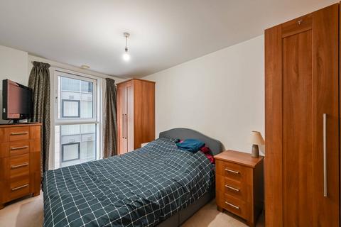 2 bedroom flat for sale, Oceanis Apartments, E16, Royal Docks, London, E16
