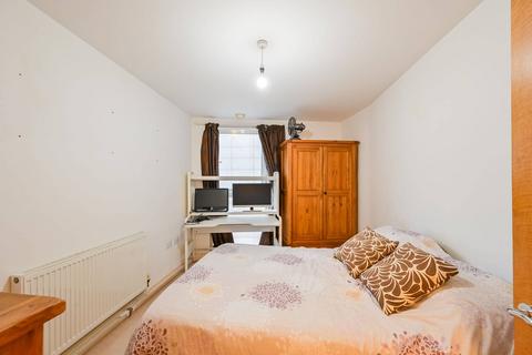 2 bedroom flat for sale, Oceanis Apartments, E16, Royal Docks, London, E16