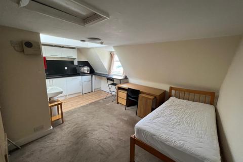 1 bedroom in a house share to rent, Dorset Gardens, Brighton