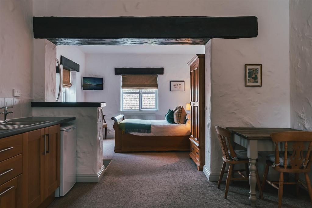 Guest Room 2