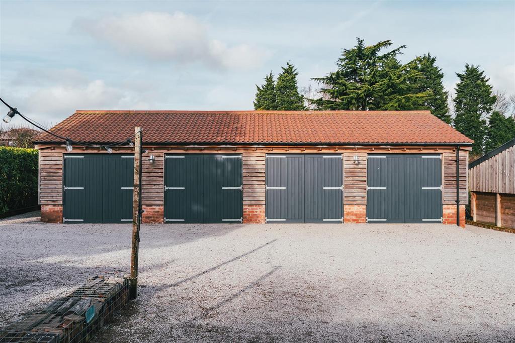 Four-Bay Outbuilding