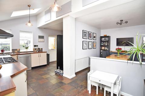 4 bedroom semi-detached house for sale, St. Margarets Garth, Knaresborough