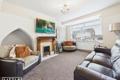 3 bedroom semi-detached house for sale, Ellon Avenue, Rainhill, L35