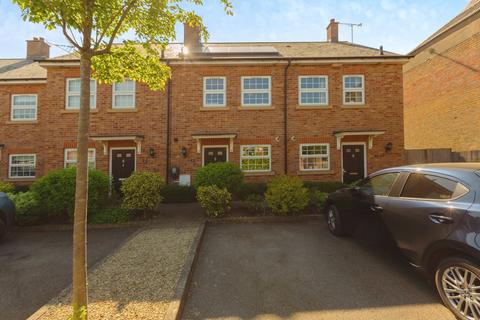 3 bedroom terraced house for sale, Jubilee Gardens, Tring, HP23