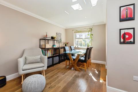 3 bedroom terraced house for sale, Jubilee Gardens, Tring, HP23