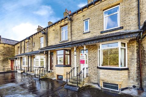 4 bedroom terraced house for sale, Athol Mount, Halifax