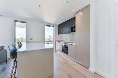 3 bedroom flat to rent, Boulevard Point, Croydon, CR0